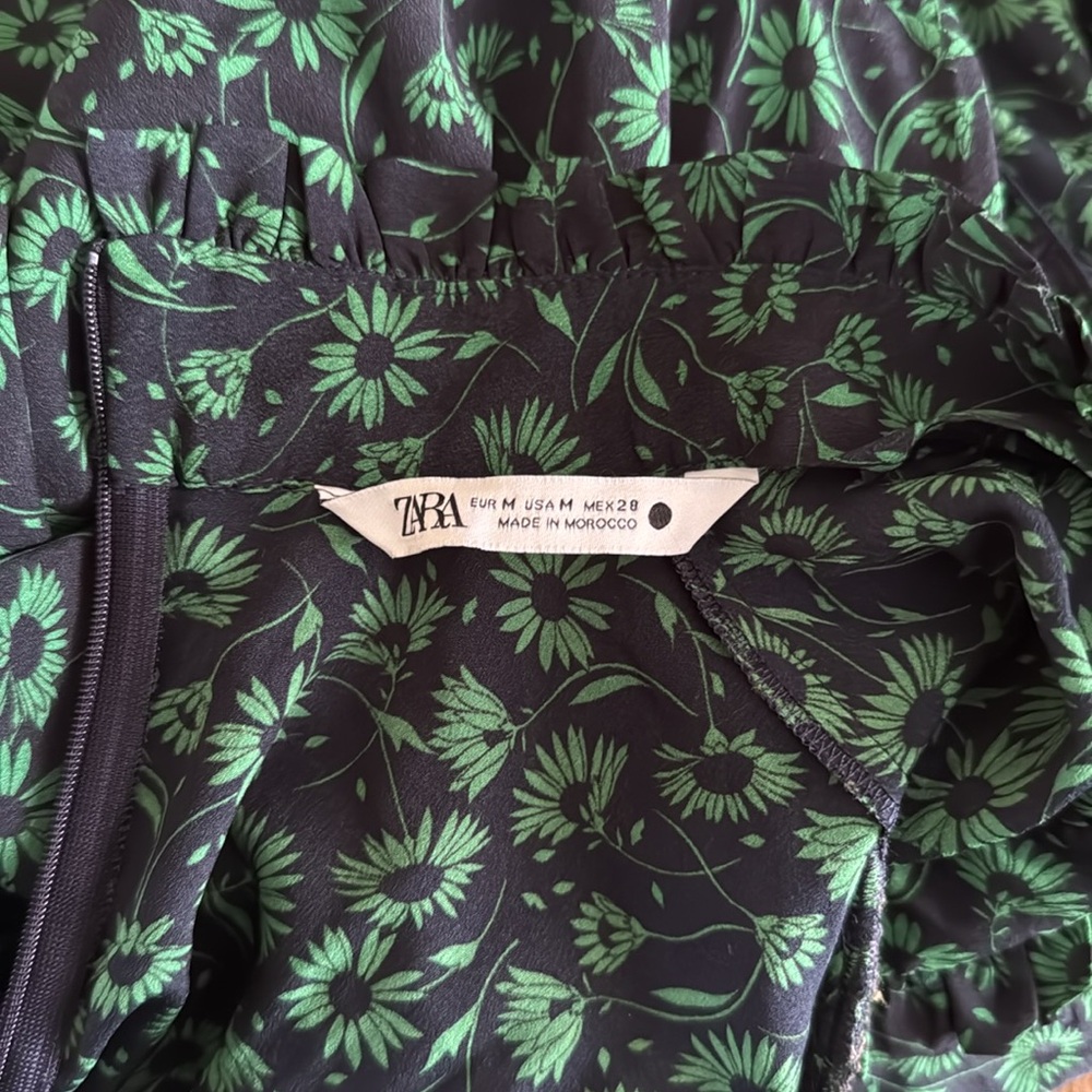 ZARA Elegant Green Floral Dress Sz M - Picture 5 of 13